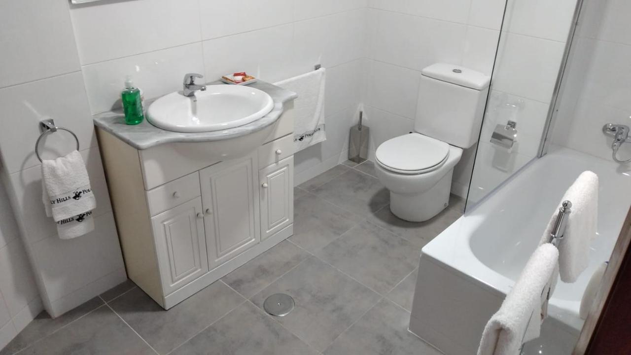 Piso En Centro Urbano De Puentedeume Con Terraza公寓 外观 照片
